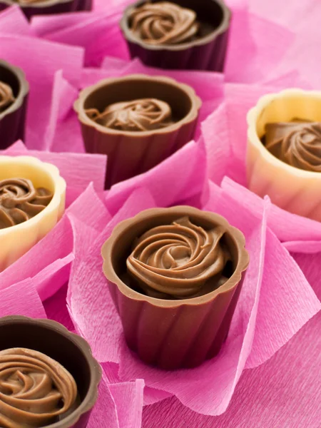 Chocolate Pralines Pink Paper Cups Valentine Day Shallow Dof — Stock Photo, Image