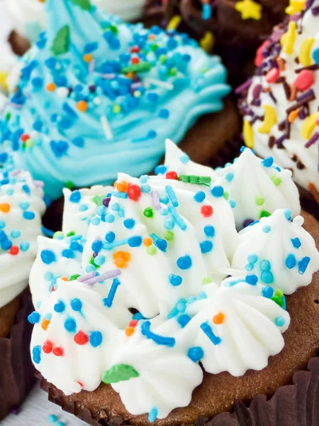 Chocolade Cupcakes Met Ijs Slagroom Ondiepe Dof — Stockfoto