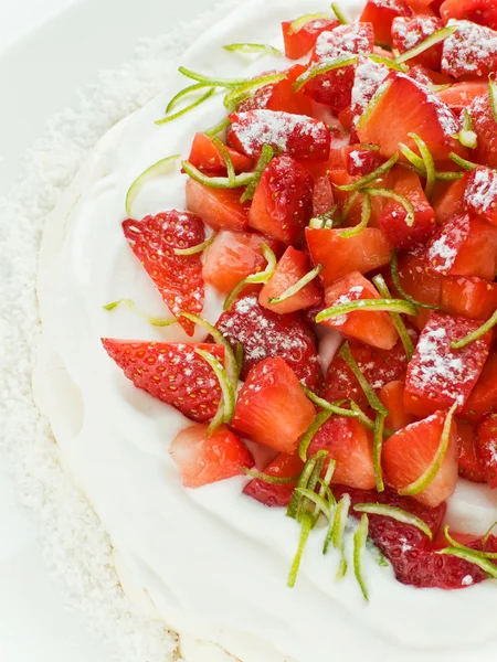 Strawberry Pavlova — Stock Photo, Image