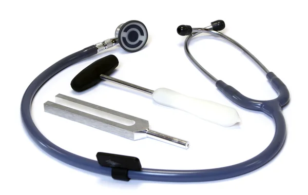 Estetoscópio Dispositivos Médicos Sobre Fundo Branco — Fotografia de Stock
