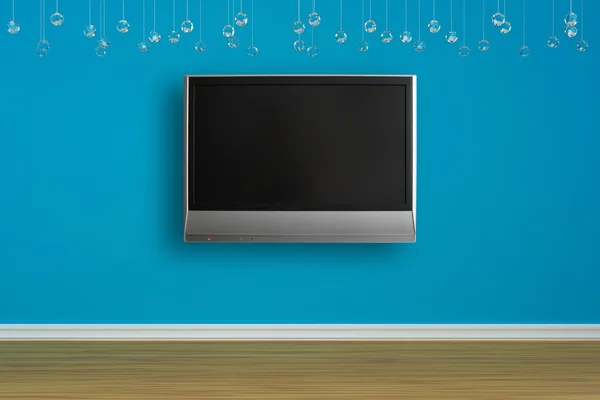 Tom blå vägg med LCD-tv — Stockfoto