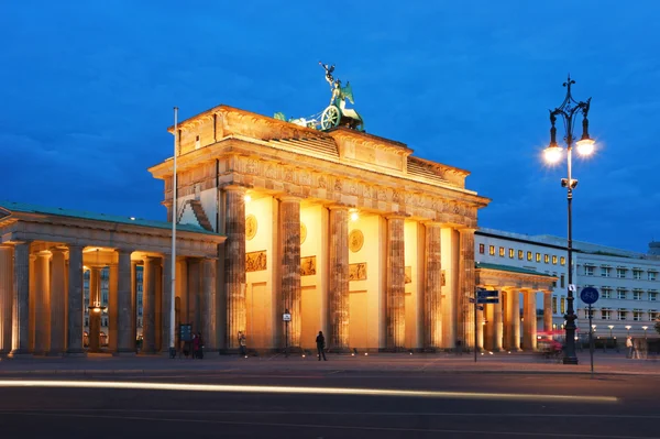 Πύλη Του Βρανδεμβούργου Στο Βερολίνο Νύχτα Γερμανία — Φωτογραφία Αρχείου