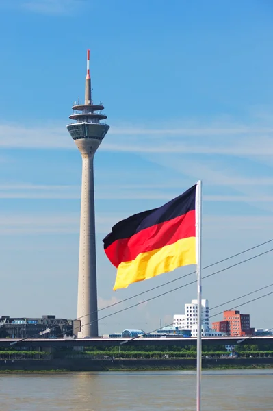 Wieżę Rheinturm Düsseldorf — Zdjęcie stockowe
