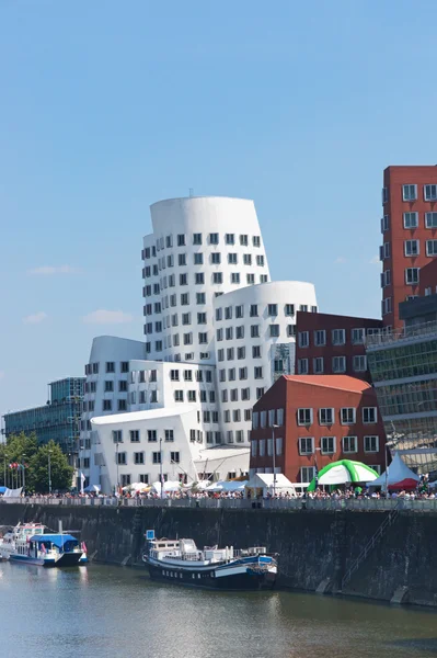 Mediasatama (Medienhafen) Düsseldorfissa — kuvapankkivalokuva