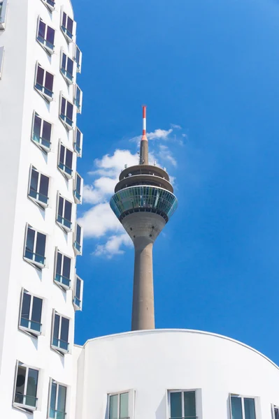 Torre Rheinturm Dusseldorf —  Fotos de Stock