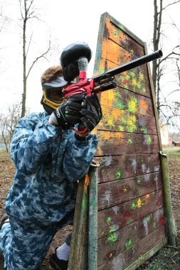 bir paintball oyunu