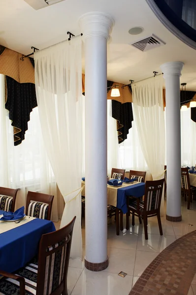 Restaurant met kolommen — Stockfoto