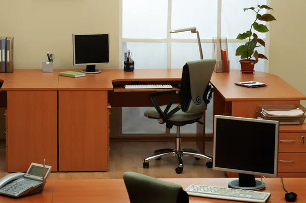 Modernes und helles Büro — Stockfoto