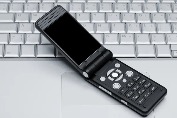 Telefoon en computer — Stockfoto