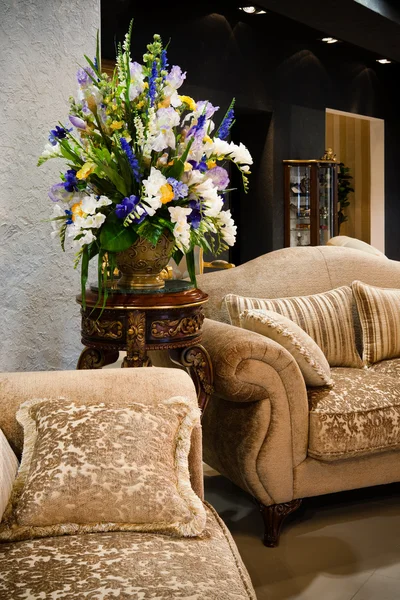 Beautiful Bouquet Vase Modern Apartment — Stock Photo, Image