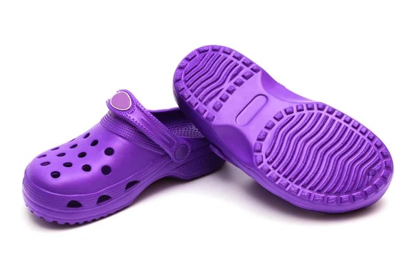 Chaussures en caoutchouc violet — Photo