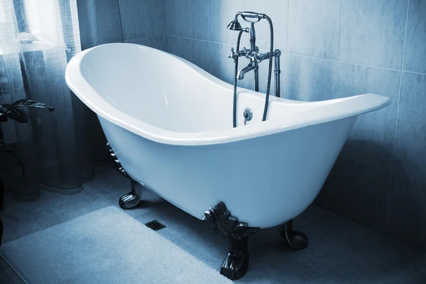Der Schöne Alte Wasserhahn Badezimmer — Stockfoto