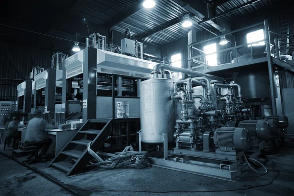 Krachtige Druk Winkel Een Moderne Fabriek — Stockfoto