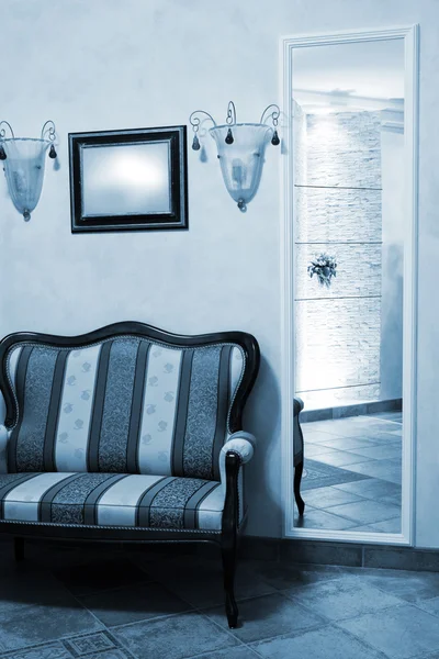 Belo sofá — Fotografia de Stock