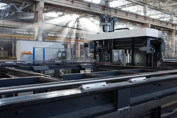 Nuova macchina per la lavorazione dei metalli — Foto Stock