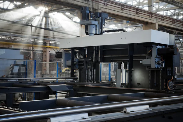 Ny maskin för metallbearbetning — Stockfoto
