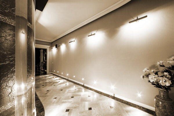 Долгий коридор
