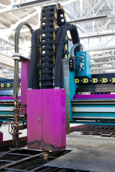 Leistungsstarke Metallbearbeitungsmaschine — Stockfoto