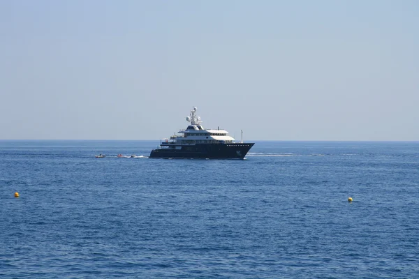 Yacht Motore Nel Blu Del Mediterraneo — Foto Stock