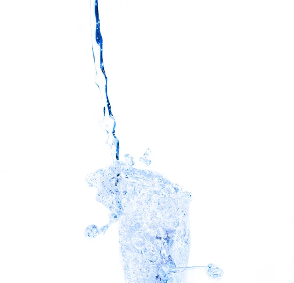 Bicchiere d'acqua su bianco — Foto Stock