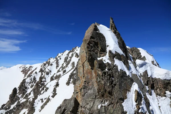 Snowcapped szczyt — Zdjęcie stockowe