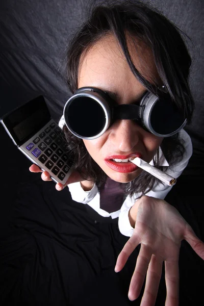Mulher com calculadora — Fotografia de Stock