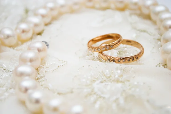 Свадебные кольца Stock Photo