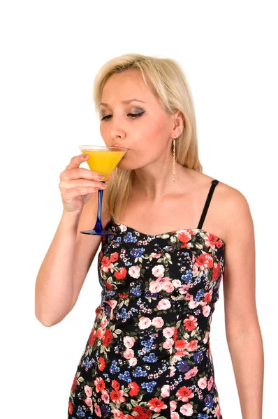 Kadın içki martini. — Stok fotoğraf