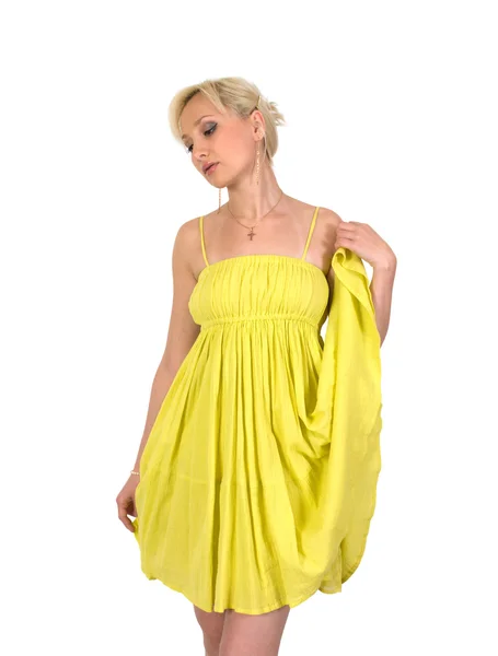 Blondynka Żółci Letnią Sukienkę Zamyśleniu Patrzy — Zdjęcie stockowe