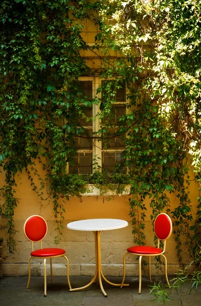 Café Livre Com Mesa Duas Cadeiras — Fotografia de Stock