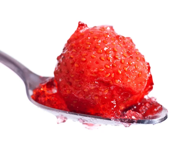 Μαρμελάδα φράουλα σε κουτάλι — Φωτογραφία Αρχείου
