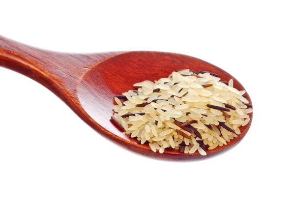 Mezcla de arroz en cuchara de madera — Foto de Stock