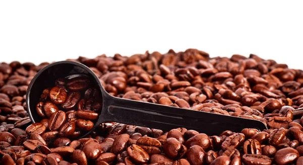 咖啡豆和测量勺 — 图库照片