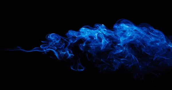 Μπλε καπνός σε μαύρο — Φωτογραφία Αρχείου