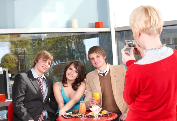 Group of talking in cafe. — Stock Photo, Image