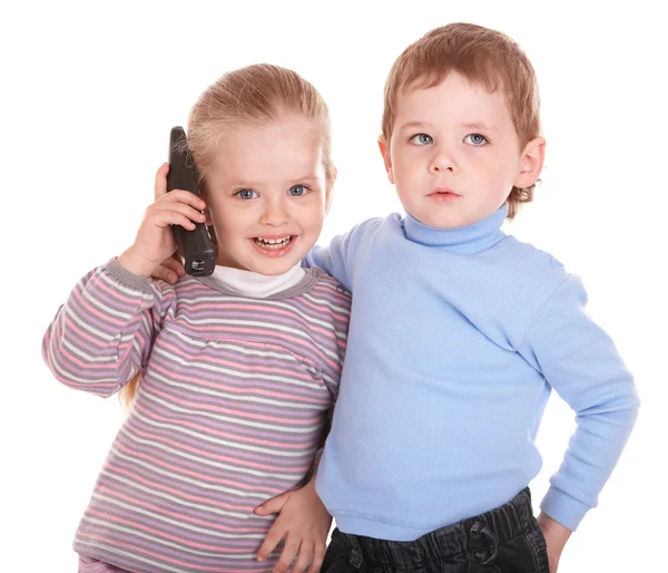 Kinderen spreken via de telefoon. — Stockfoto