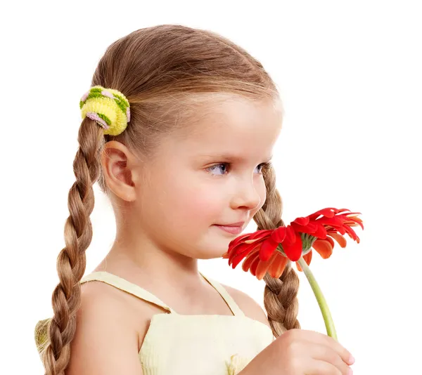 Criança dando flor . — Fotografia de Stock