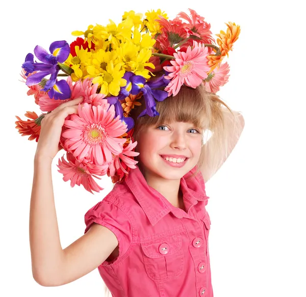 Kind met met bloemen op haar haren. — Stockfoto