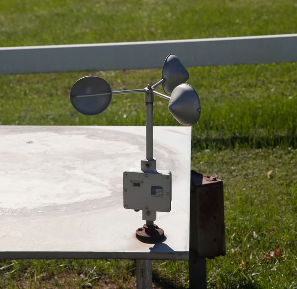 Equipamento de medição de vento — Fotografia de Stock