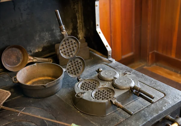 Antika waffle maker — Stok fotoğraf