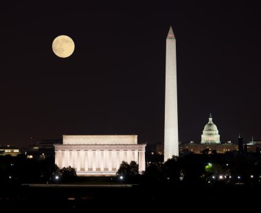 Ay yükseliyor, washington dc