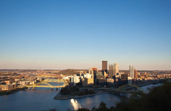 Pittsburgh na zachodzie słońca — Zdjęcie stockowe