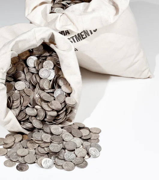 Zak met zilveren munten — Stockfoto