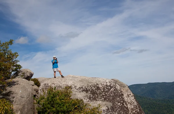 Турист с видом на долину Шенандоа — стоковое фото