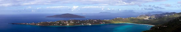 Залив Магенс на острове Сент-Томас — стоковое фото