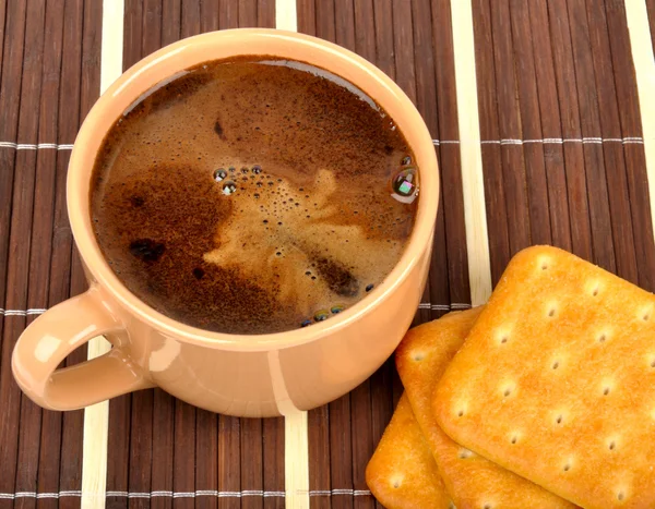 Coffee and crackers — Stock Photo, Image