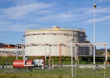 Petrol tankı fabrikası