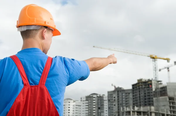 Builder och byggnad under uppförande — Stockfoto