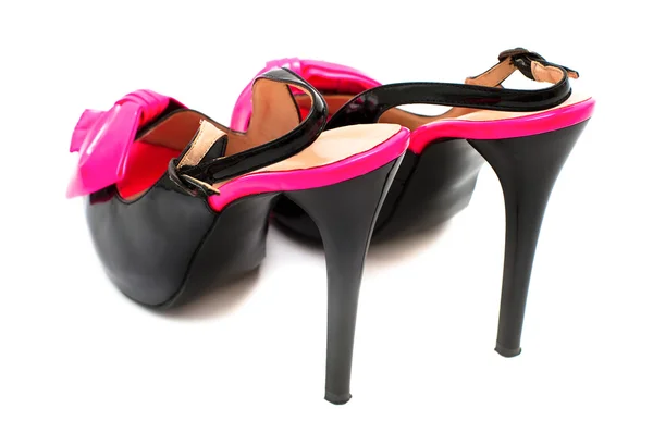 Женские розовые туфли из лакированной кожи — стоковое фото