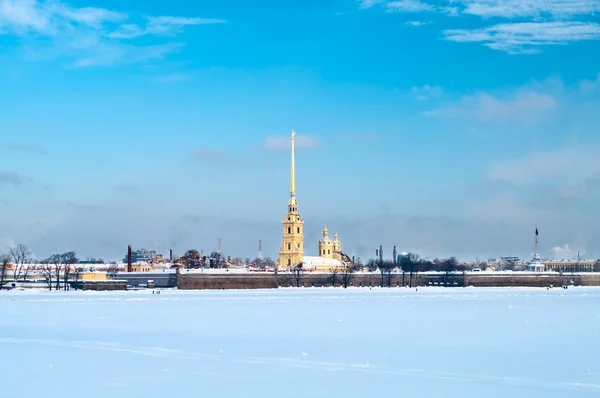 Pavel a Petr pevnost v Petrohradu, Rusko v zimní sezóně. pohled — Stock fotografie